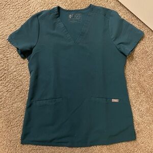 Figs Caribbean Blue casma scrub top